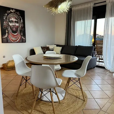 Miraki Fuerteventura Surf Relax بيت للعطل