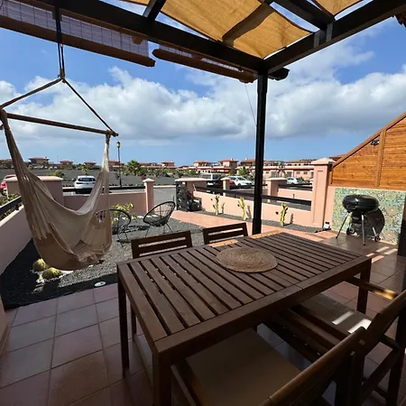 Miraki Fuerteventura Surf Relax بيت للعطل