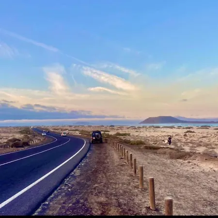 Miraki Fuerteventura Surf Relax לה אוליבה