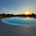 Dom wakacyjny Miraki Fuerteventura Surf Relax *